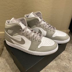 Air Jordan 1 Mid “Linen”