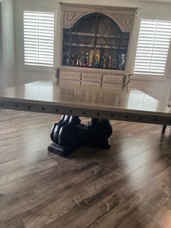 Dinning table