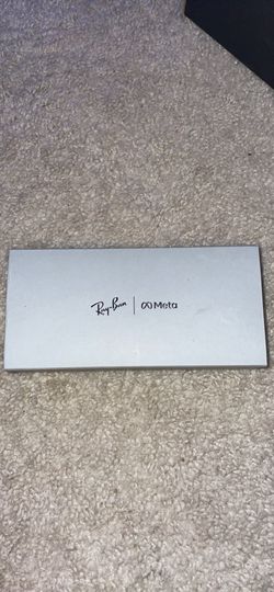 NEW Factory Sealed Ray-Ban Meta Wayfarer Gen 2 Smart Glasses - Matte Black - Transitions Grey
