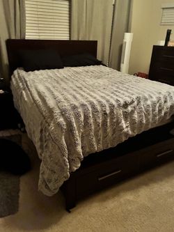 Bedroom set