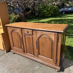 Beautiful Solid Wood Buffet Cabinet / Sideboard