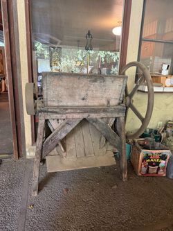 Antique Wooden Hand-Crank Corn Husker/Grape Washer