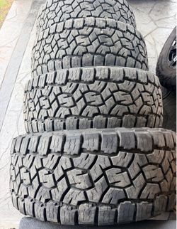 LT295/55r20 Toyo Open Country Tires