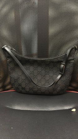 Authentic Used Gucci Handbag In Good Condition