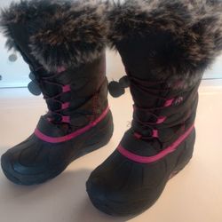Snow Boots   - Girl  ( Size 2 )