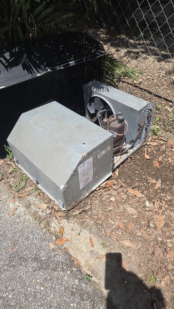 RV Air Conditioner