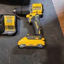 DeWalt Cordless Drill W/charger And Battery 