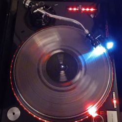 Technics Mk5 Dj Turntables 