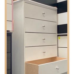 5 drawers dresser / Five drawers dresser