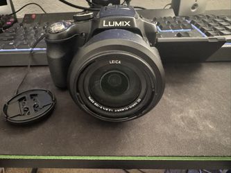 Panasonic Lumix DMC-FZ200