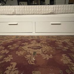 Bedroom Set (Pull Out Trundle With Drawers)