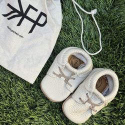 Freshly Picked Baby Shoes Size 2