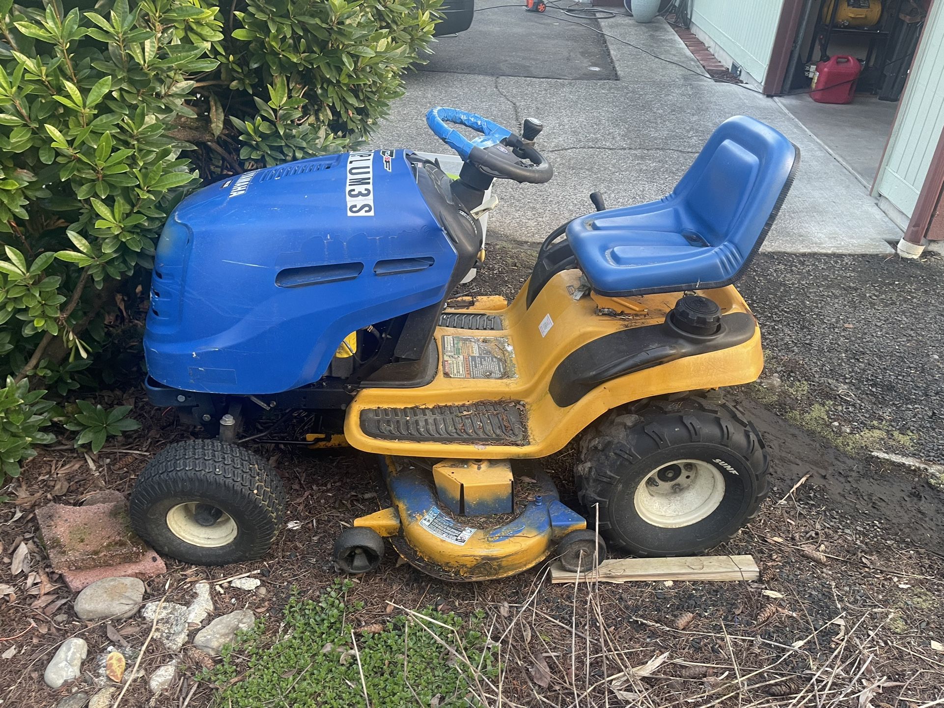 *PARTS* Cub Cadet Riding Mower