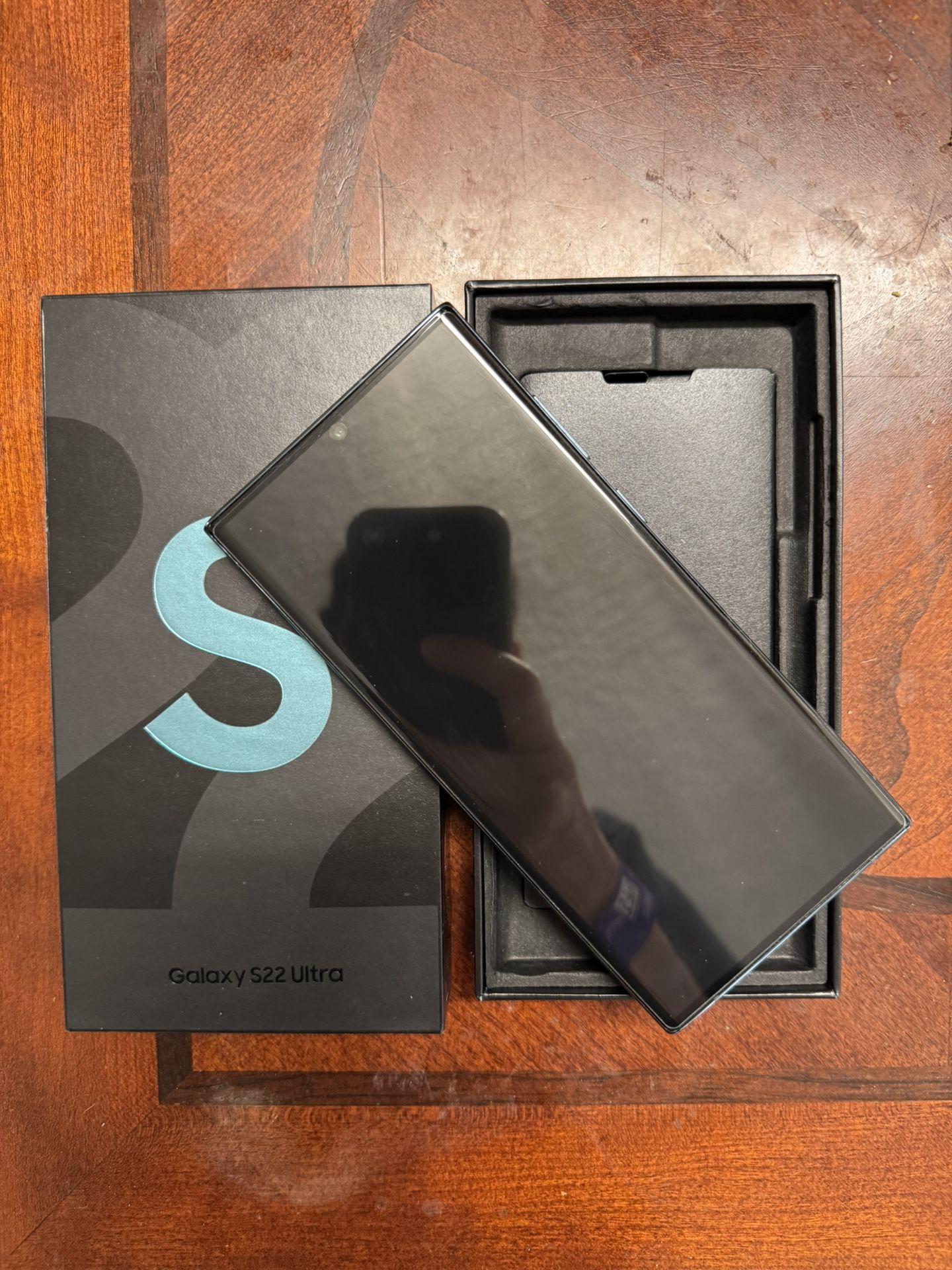 Samsung Galaxy S22 Ultra Unlocked ,256GB