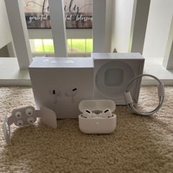 AirPods Pro 2nd Generation With Magsafe Wireless Charging Case MQD83AM/A (SEND BEST OFFERS 