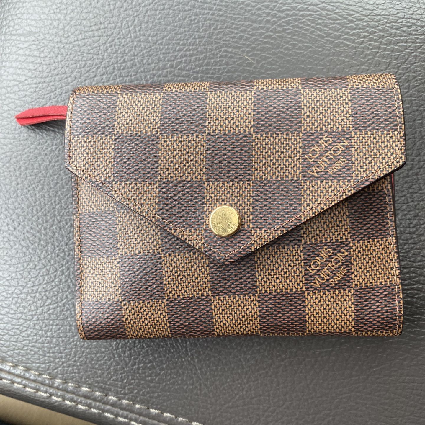 Authentic Louis Vuitton Men's Wallet for Sale in Lafayette, LA