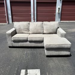 **FREE DELIVERY** Beautiful Modern Grey L Shaped Sectional Couch