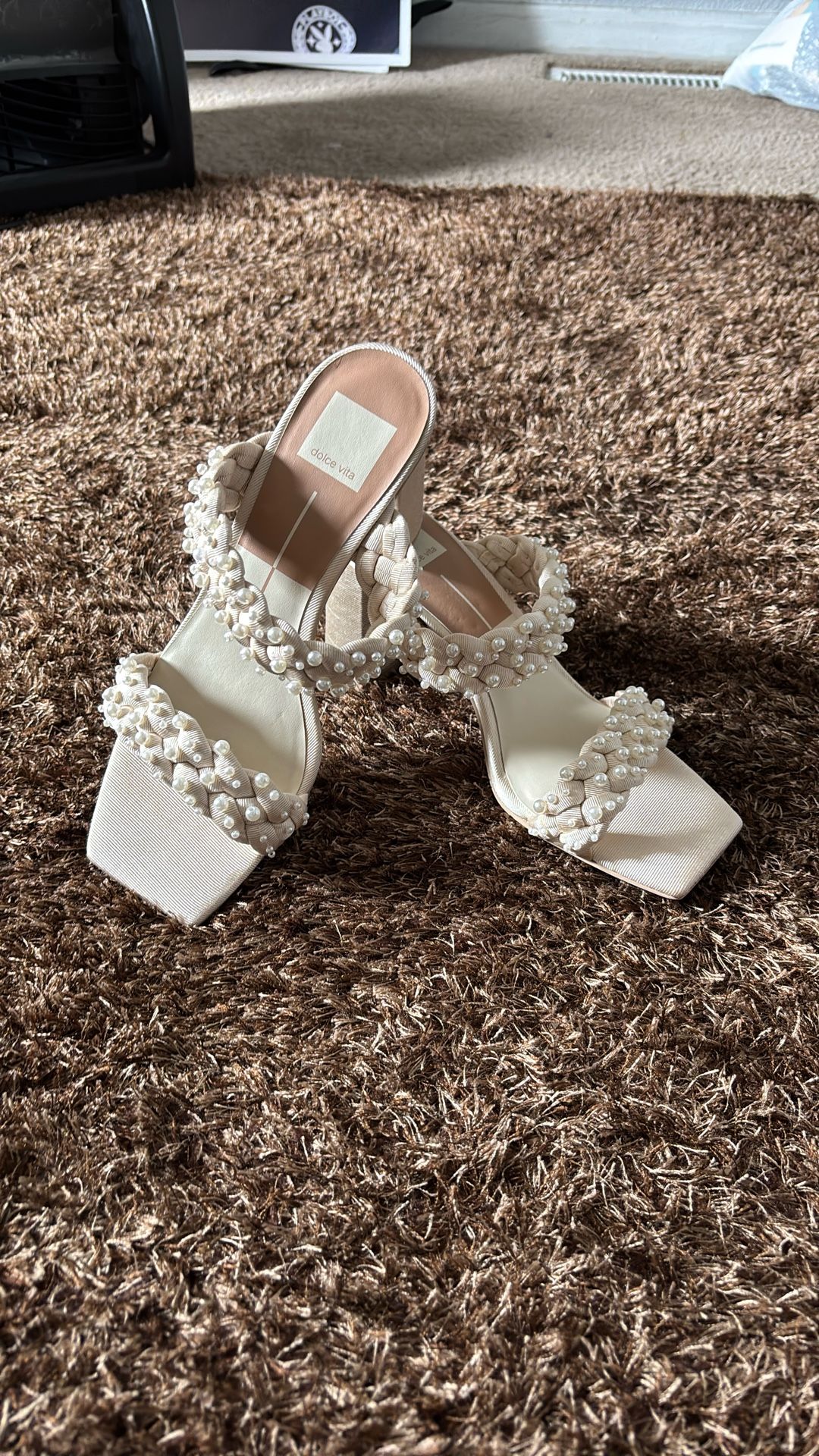 Noel Heels Vanilla Pearls