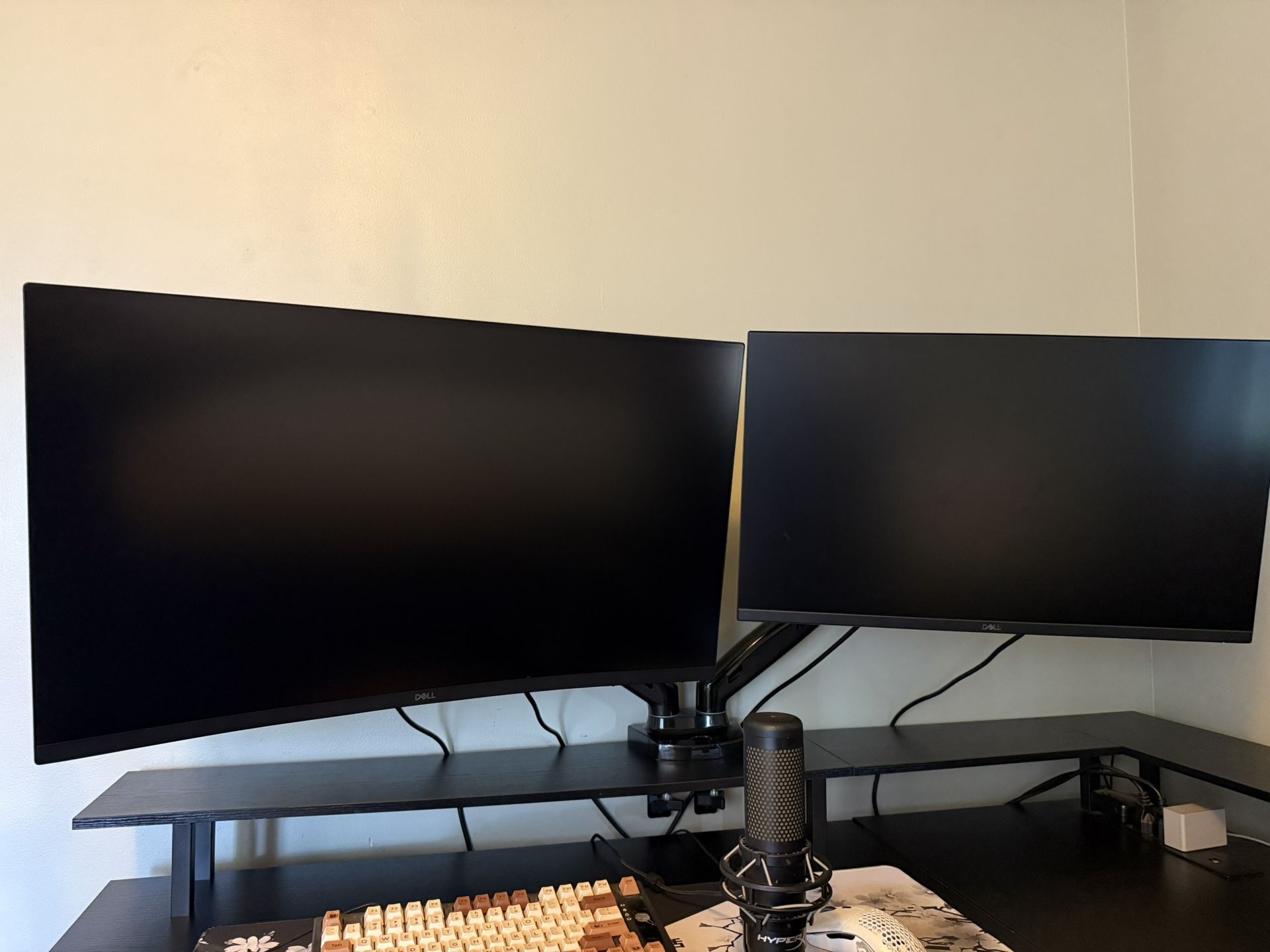 32” + 27” Dell Gaming Monitor Bundle w/ Dual Arm Mount
