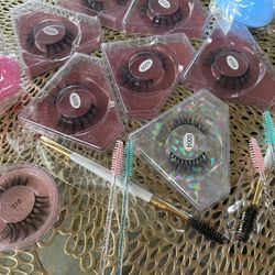 8 Lashes, 4 Mini Spoolies, 2 Eyebrow Brushes, 2 Beauty Blenders Bundle For $10 