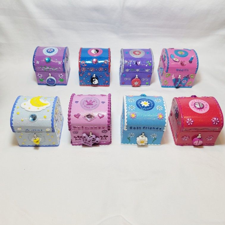 Claire's Collectible Treasure Chests, 8 Chests for young girls