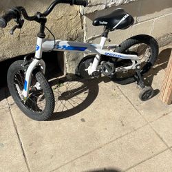 Kids Bike With Training Wheels 