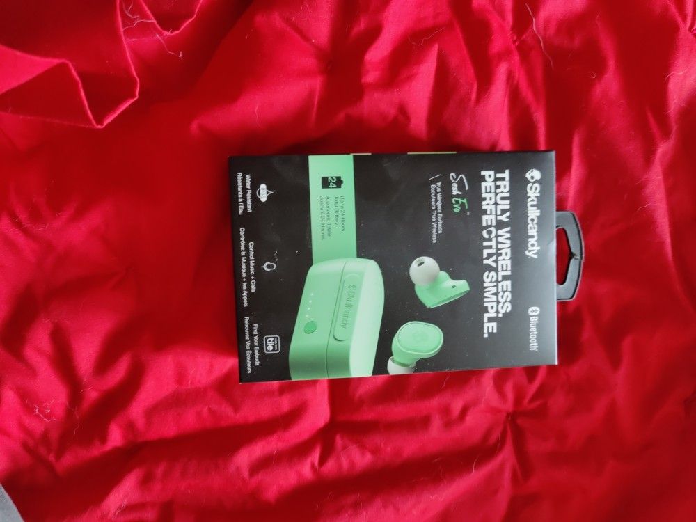 Skullcandy Truly Wireless Earbuds