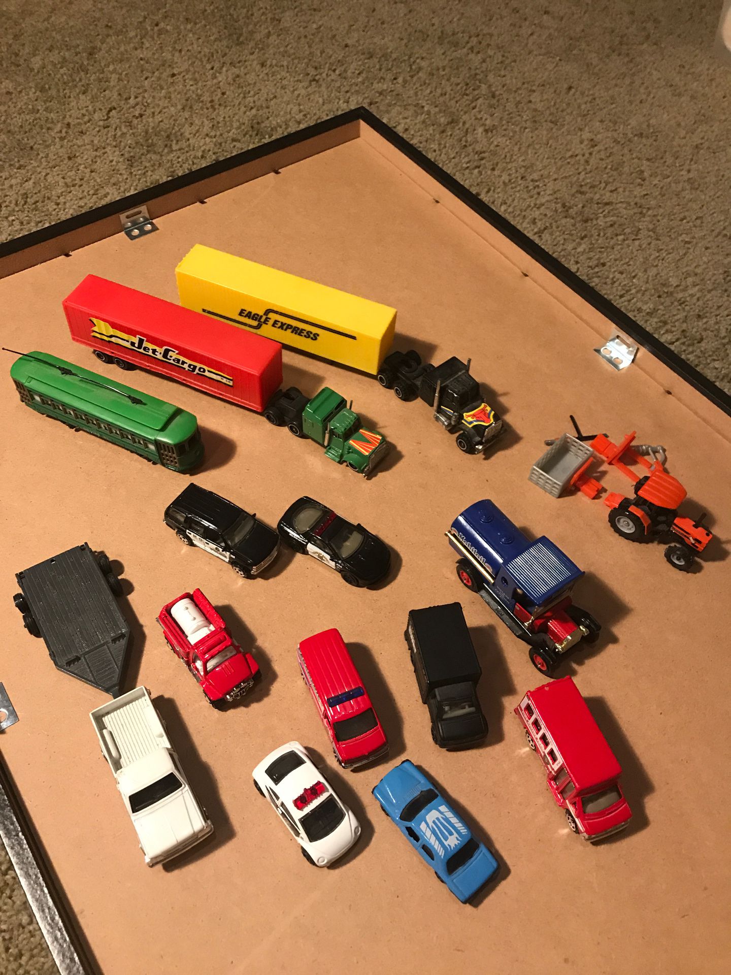 21- small plastic and metal cars and trucks for train landscapes