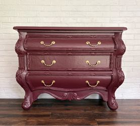 Cabernet Bombe Chest