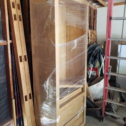 RH Russian Oak Hutch