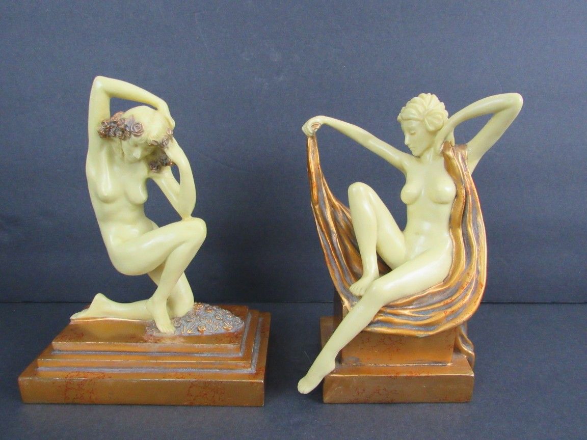 Design Toscano Palace du Trocadero Art Deco Exotic Women Statues


