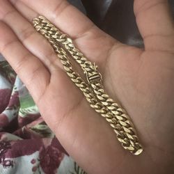 10k Gold Cuban Link Bracelet 