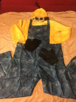 Minions Custume size L(12-14)