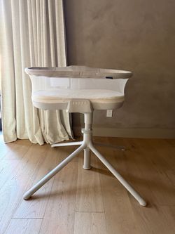 HALO Bassinet Soothing Swivel Sleeper