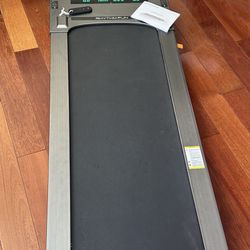 good conditon RHYTHM fun treadmill which wheels and remote included