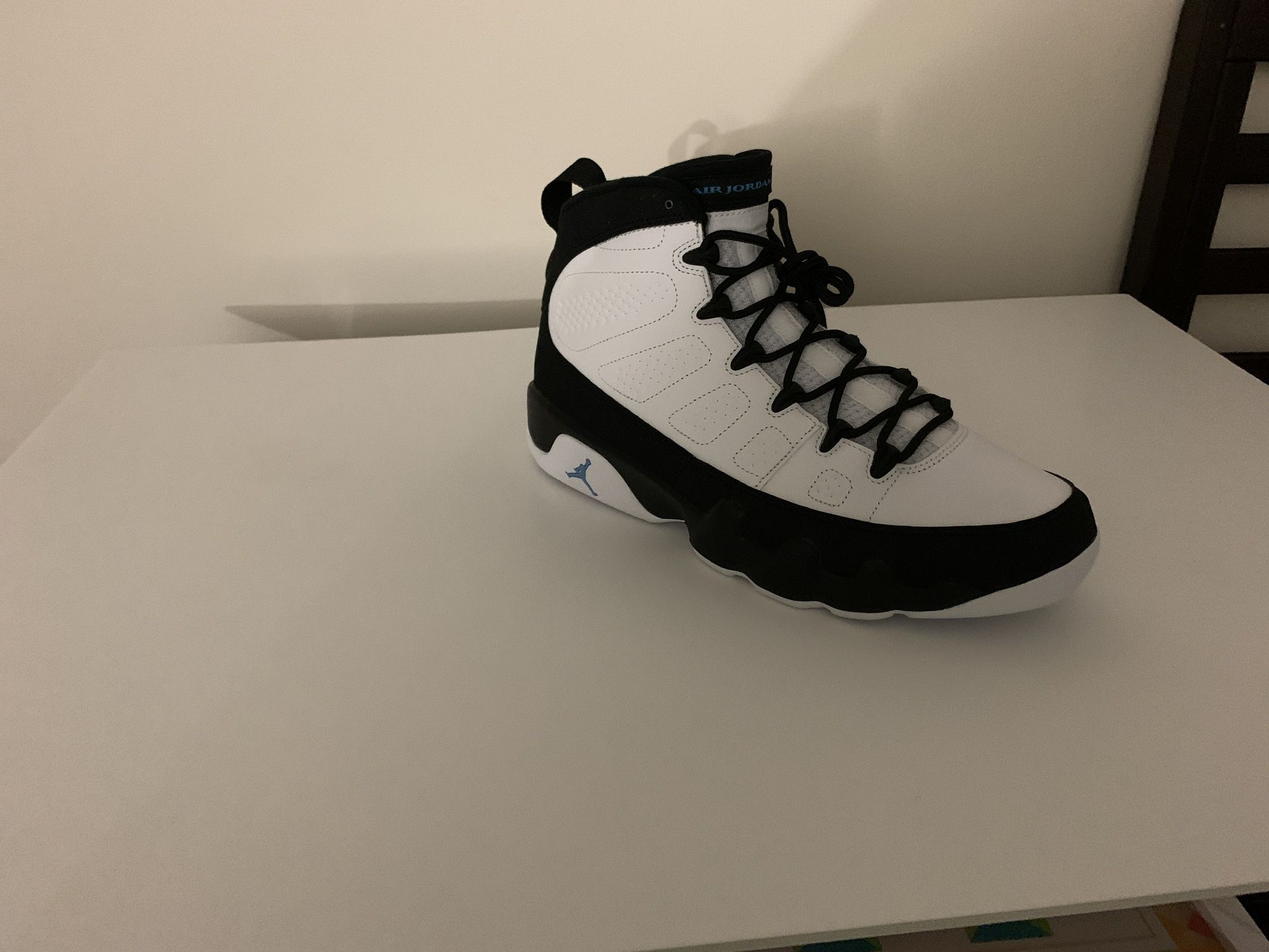 Jordan retro 9 University Blue
