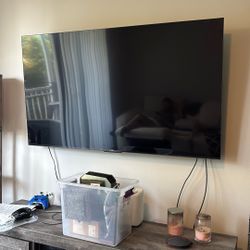 Moving Need To Sell Asap! 65’ TV 