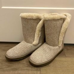 Pop Swan Cozy Knit Boots