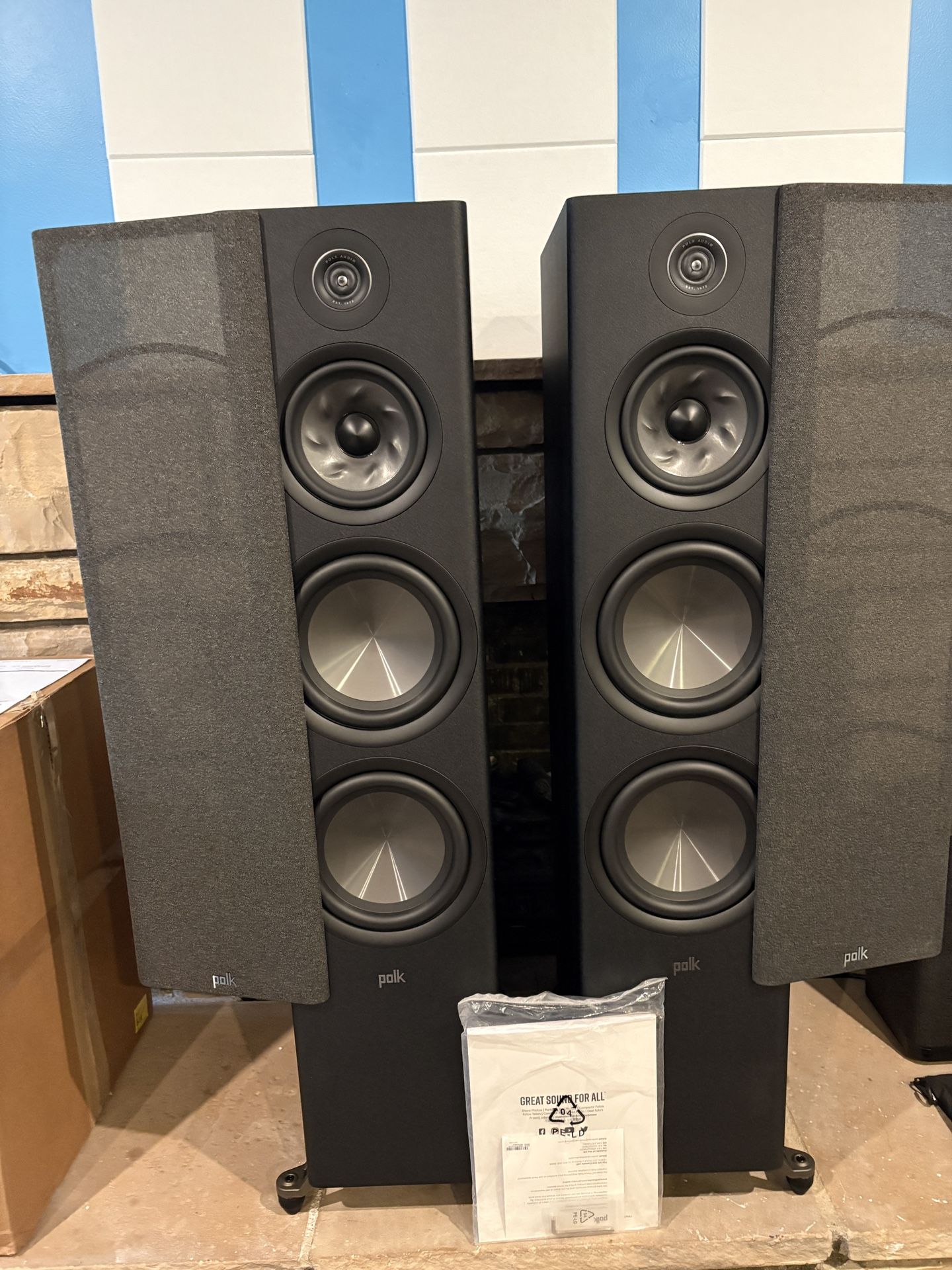 Polk R700 Floor Speakers