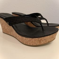 UGG Natassia Sandles With Heels 