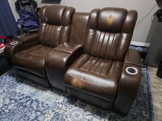 Electric Reclining Loveseat