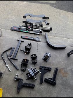 Large CURT Trailer Hitch & Towing Parts Lot - R16 5th Wheel, Pintle, Drop Hitches