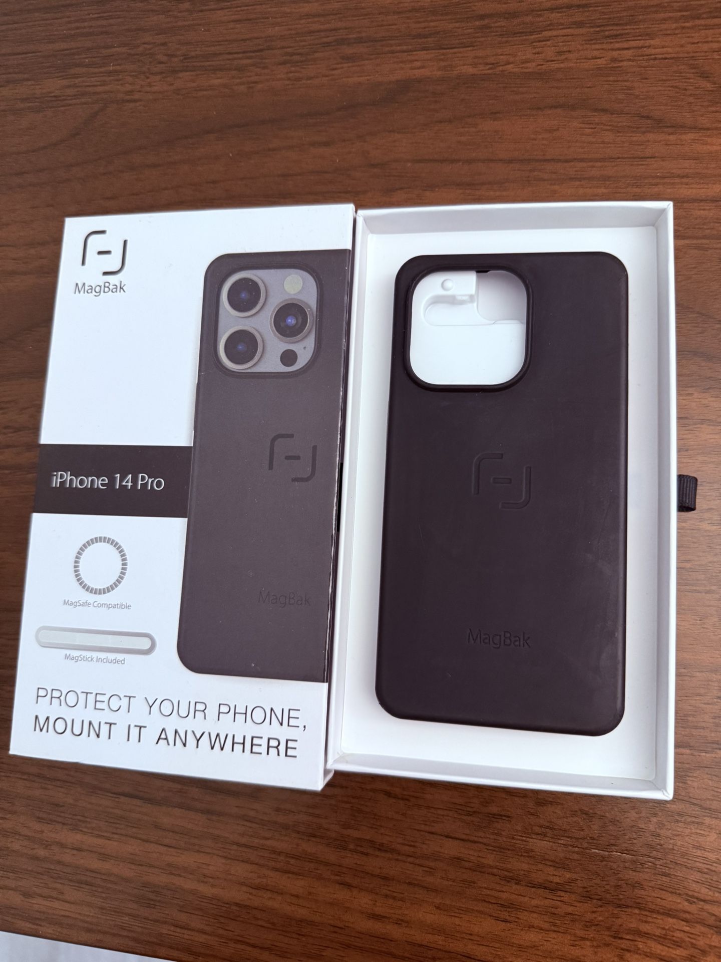 Magbak case - iPhone 12 Pro