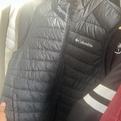 Columbia Puffer Vest 