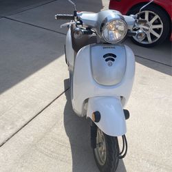 Honda metropolitan50 cc scooter