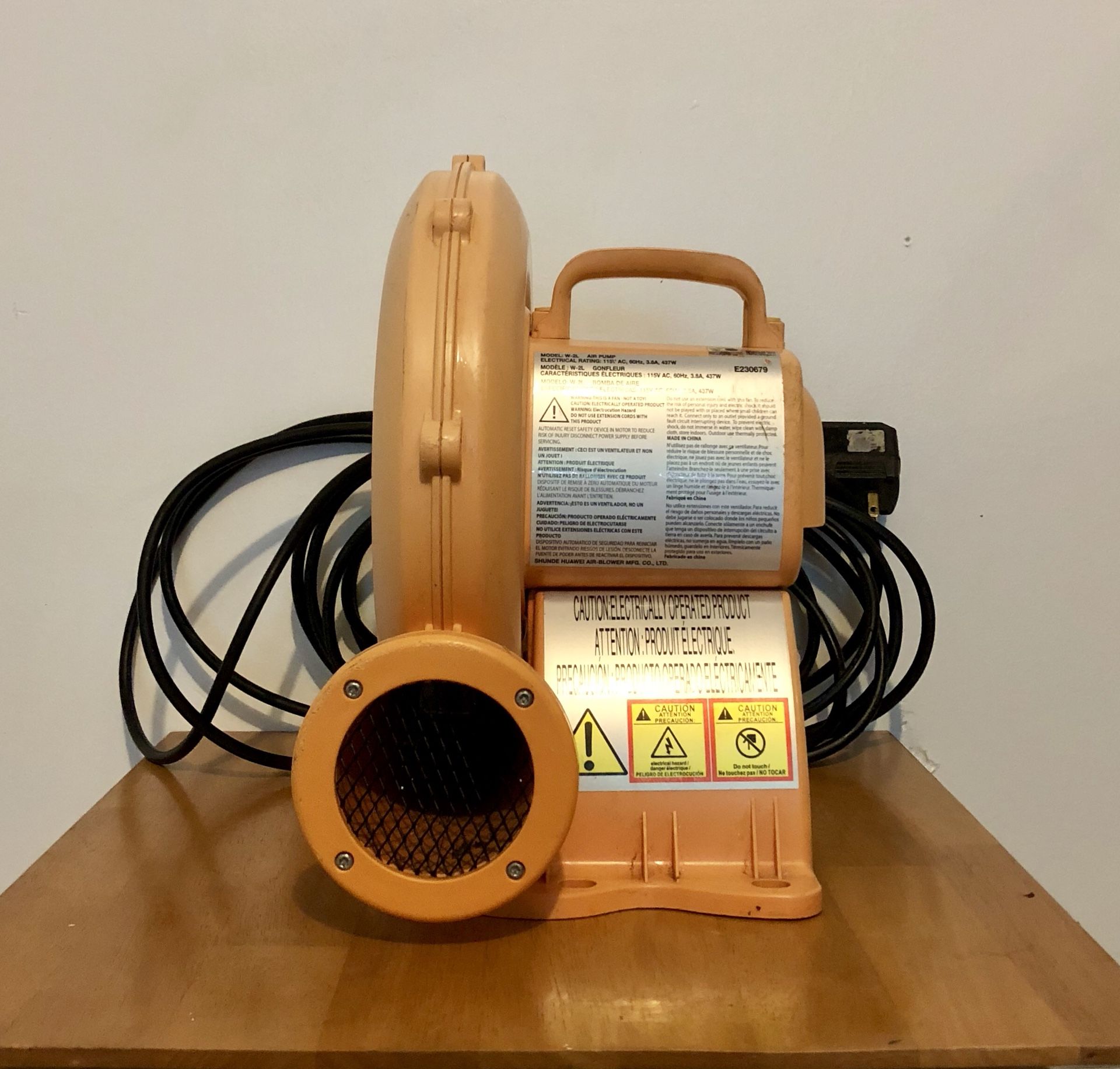 AIR BLOWER PUMP Moon Bounce House Water Slide MODEL W-2L AIR PUMP E230679 WORKS