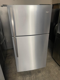 Whirlpool Top Freezer Fridge – Stainless, Ice Maker