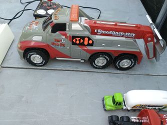 Road rippers every winch way towing service toy with lights and sound