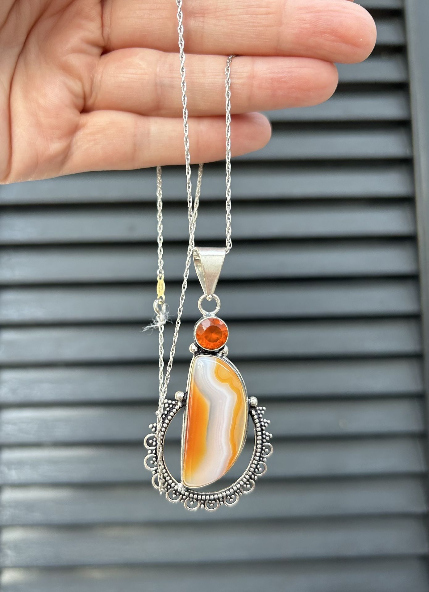 Vintage CARMEL BOTSWANA Banded AGATE Sterling Silver Pendant Necklace Jewelry Signed Amber Orange