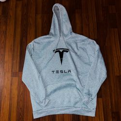 Tesla Men’s Pocketed Drawstring Hoodie Size XL NWOT
